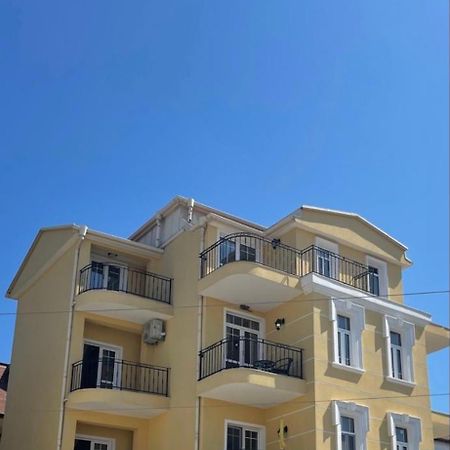 Chernomorets Apartment מראה חיצוני תמונה